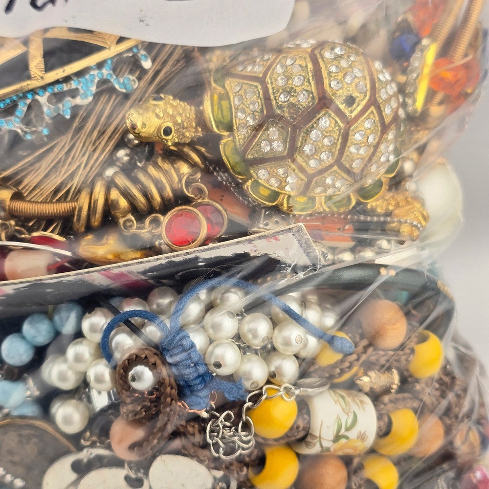 7lb Jewelry Craft Bag #2 - Bulk Lot Assorted Upcycle Broken Chains Beads & More - Picture 6 of 11